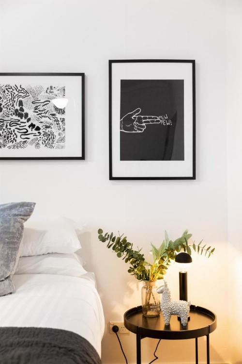 Sleek modern apartment close to everything image 17